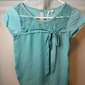 LC Lauren Conrad Blue Tie Front Cap Sleeve Blouse